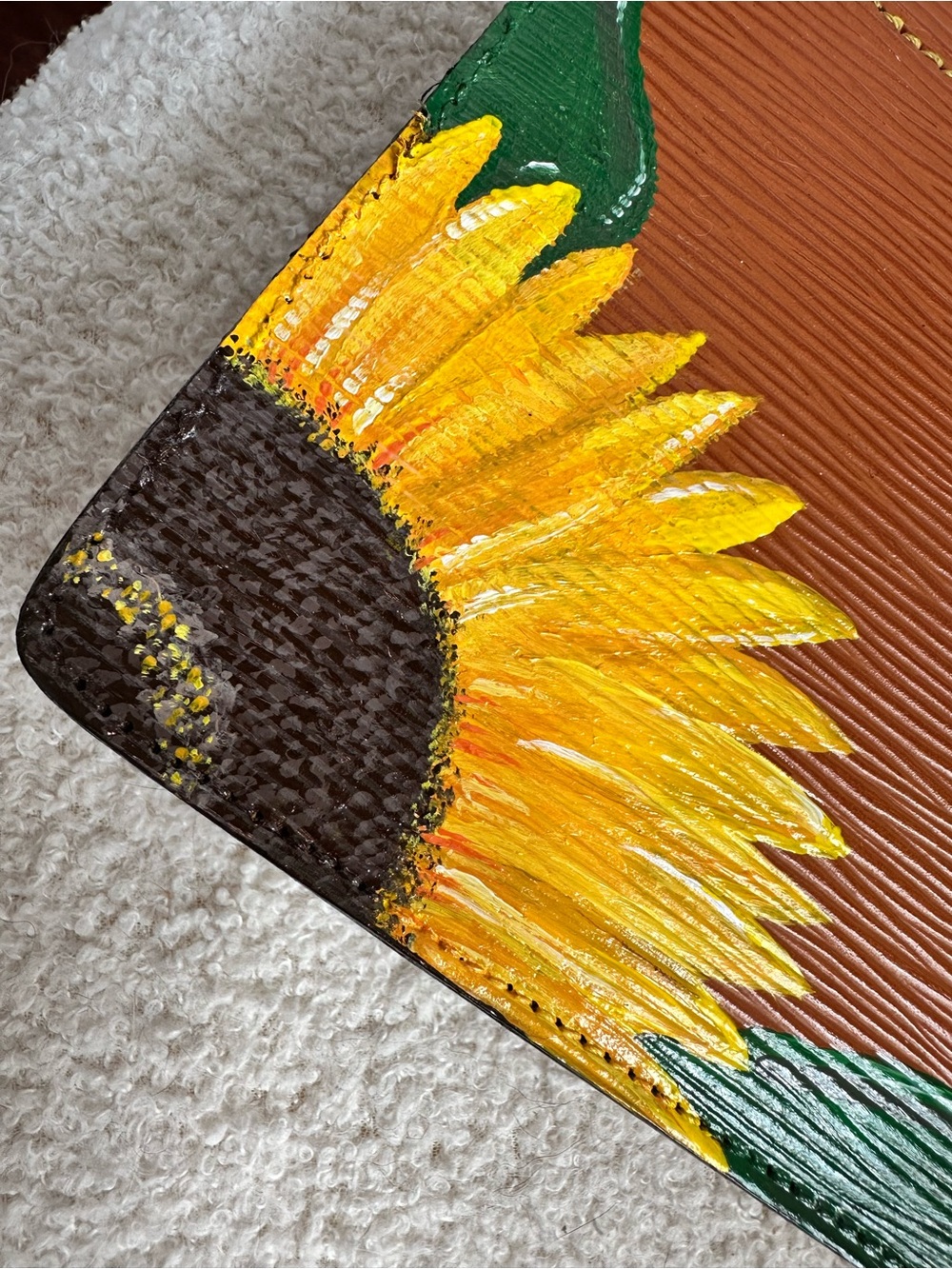 Authentic Hand-Painted Sunflower Louis Vuitton Epi Pochette Homme 🌻 - Picture 10 of 16